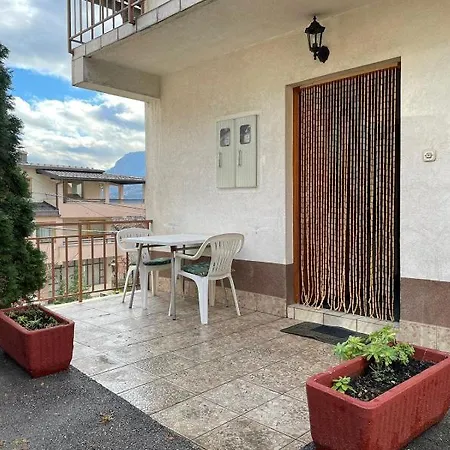 Safir - Free Parking