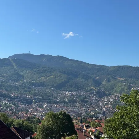 Nyaraló Safir Sarajevo- Free Parking Szarajevó
